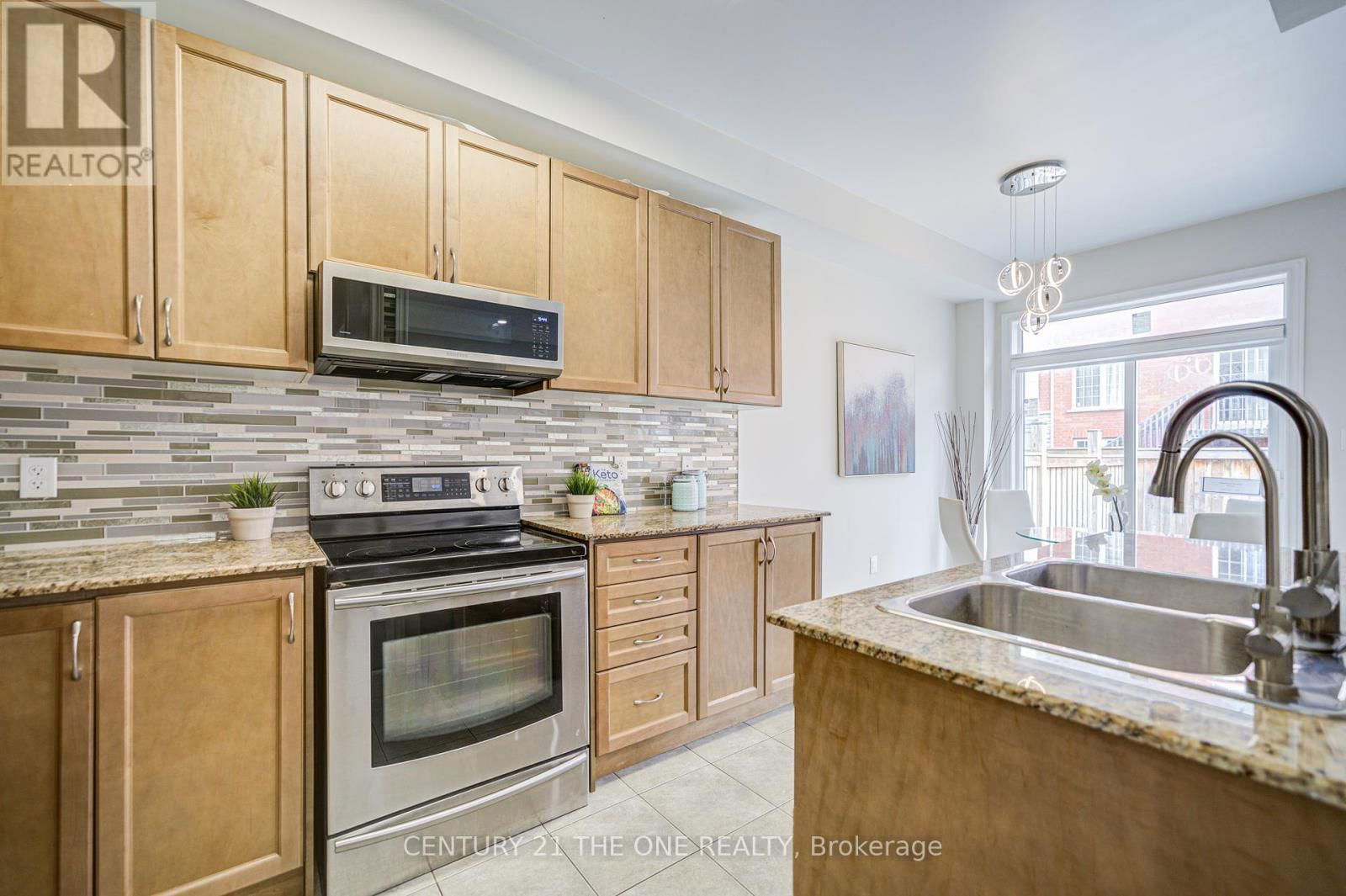 143 COLLIN COURT Image 9