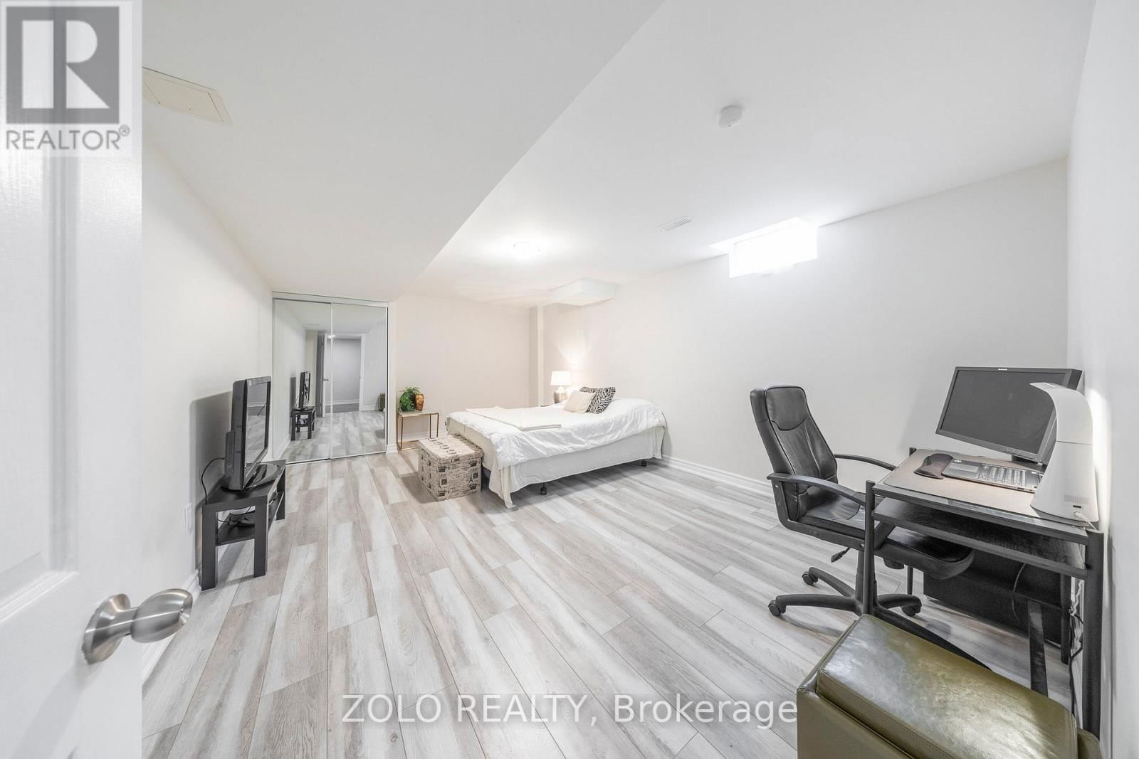 11 JOHN DAVIS GATE Image 34
