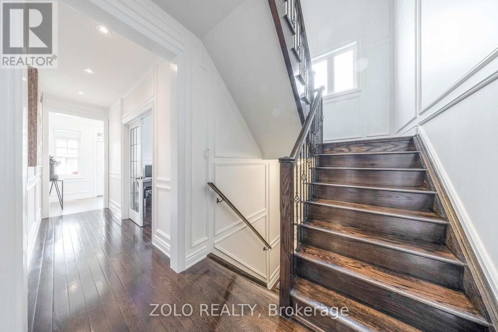 11 JOHN DAVIS GATE Image 9