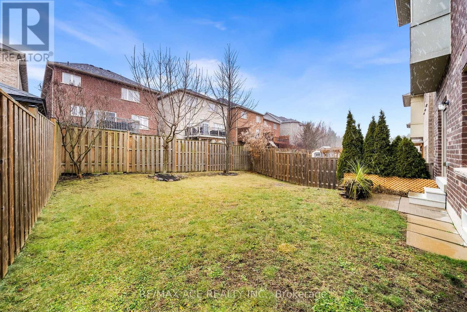224 FREDERICK CURRAN LANE Image 18