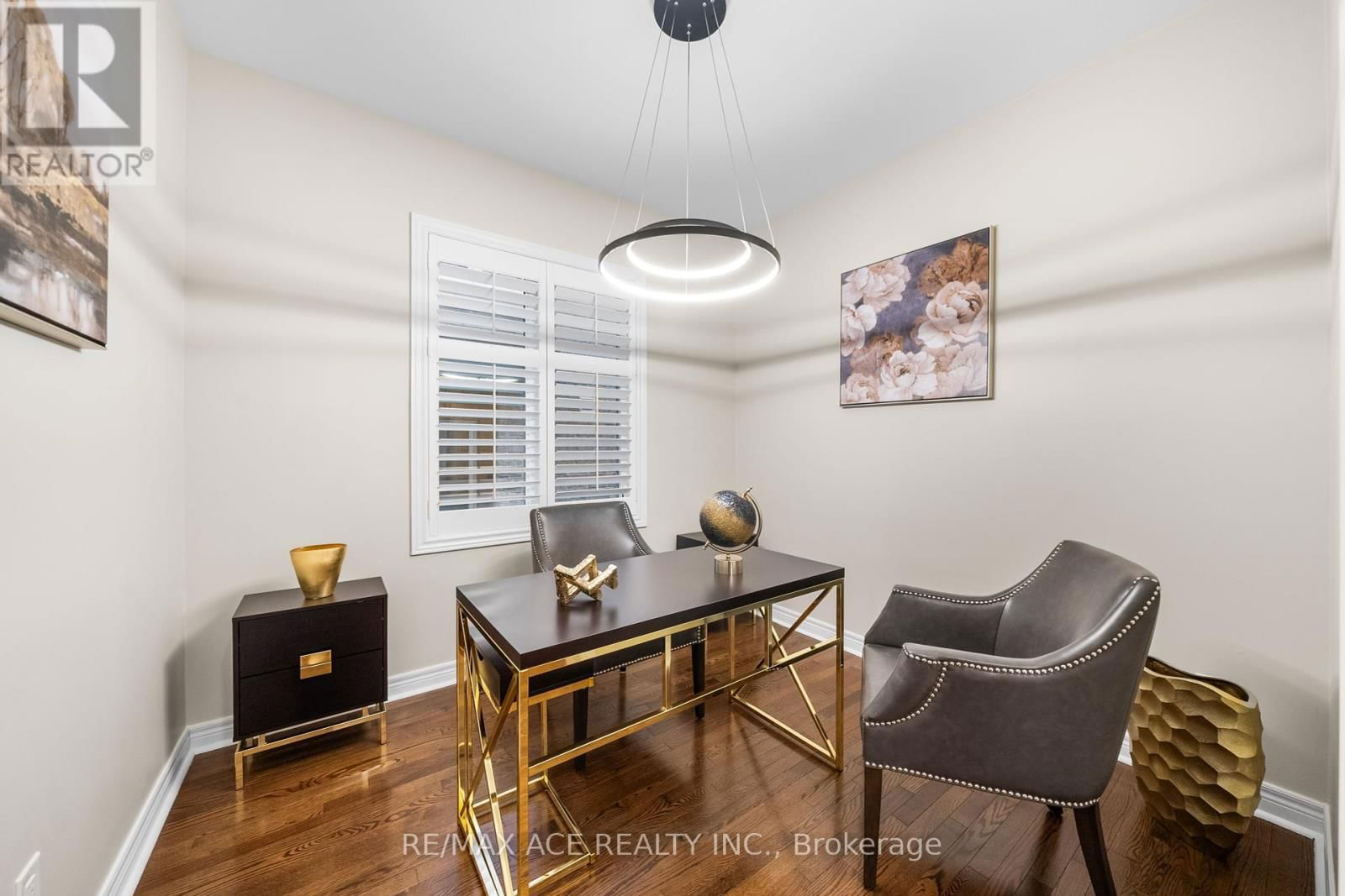 224 FREDERICK CURRAN LANE Image 8