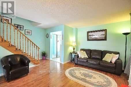 37 HINDA LANE NORTH Image 3