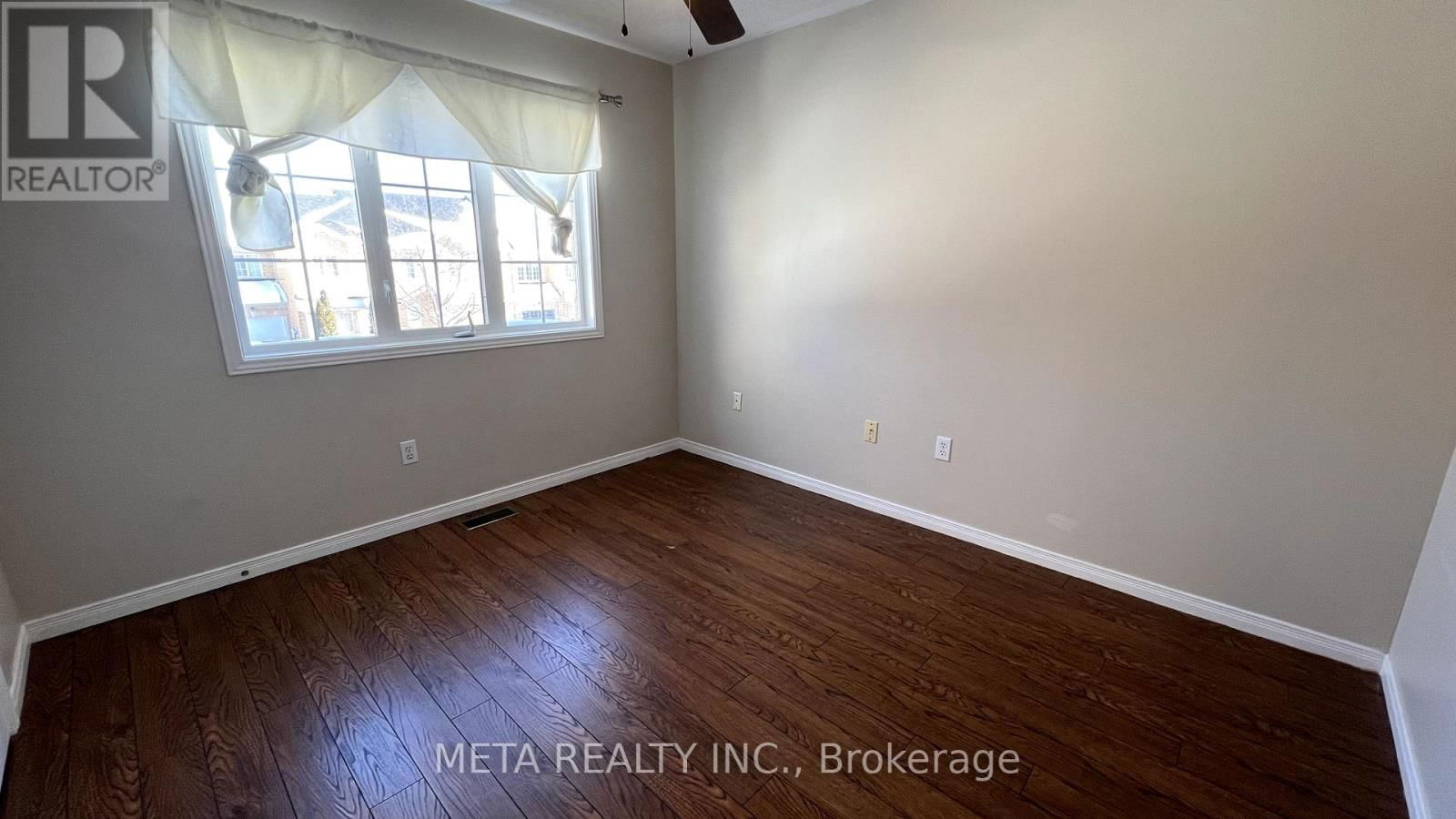 328 MARBLE PLACE Image 15