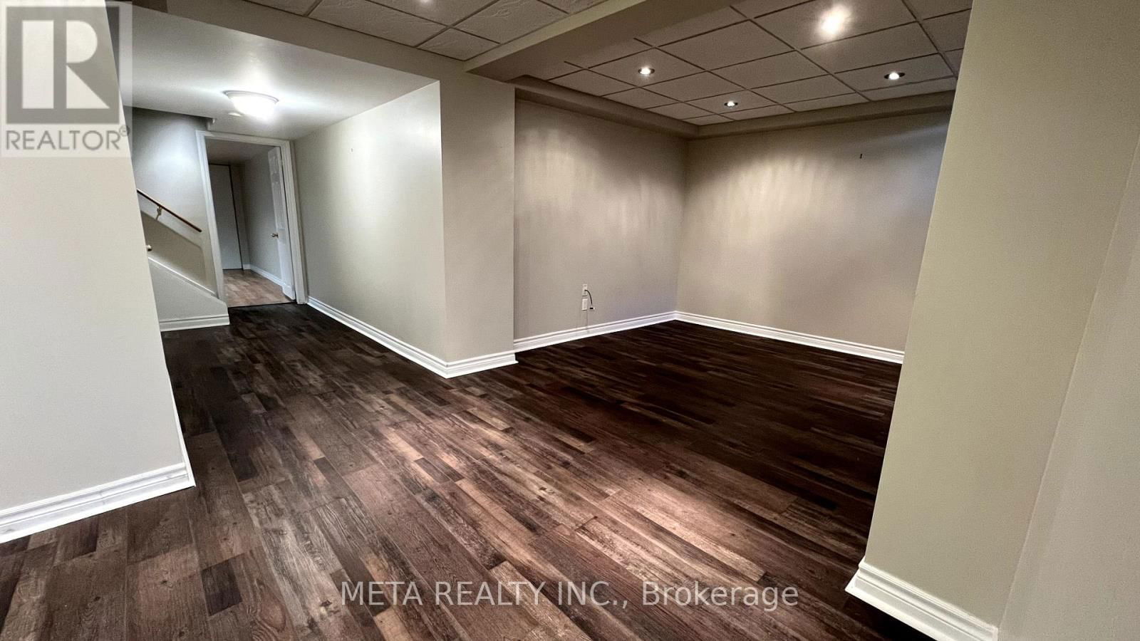 328 MARBLE PLACE Image 19