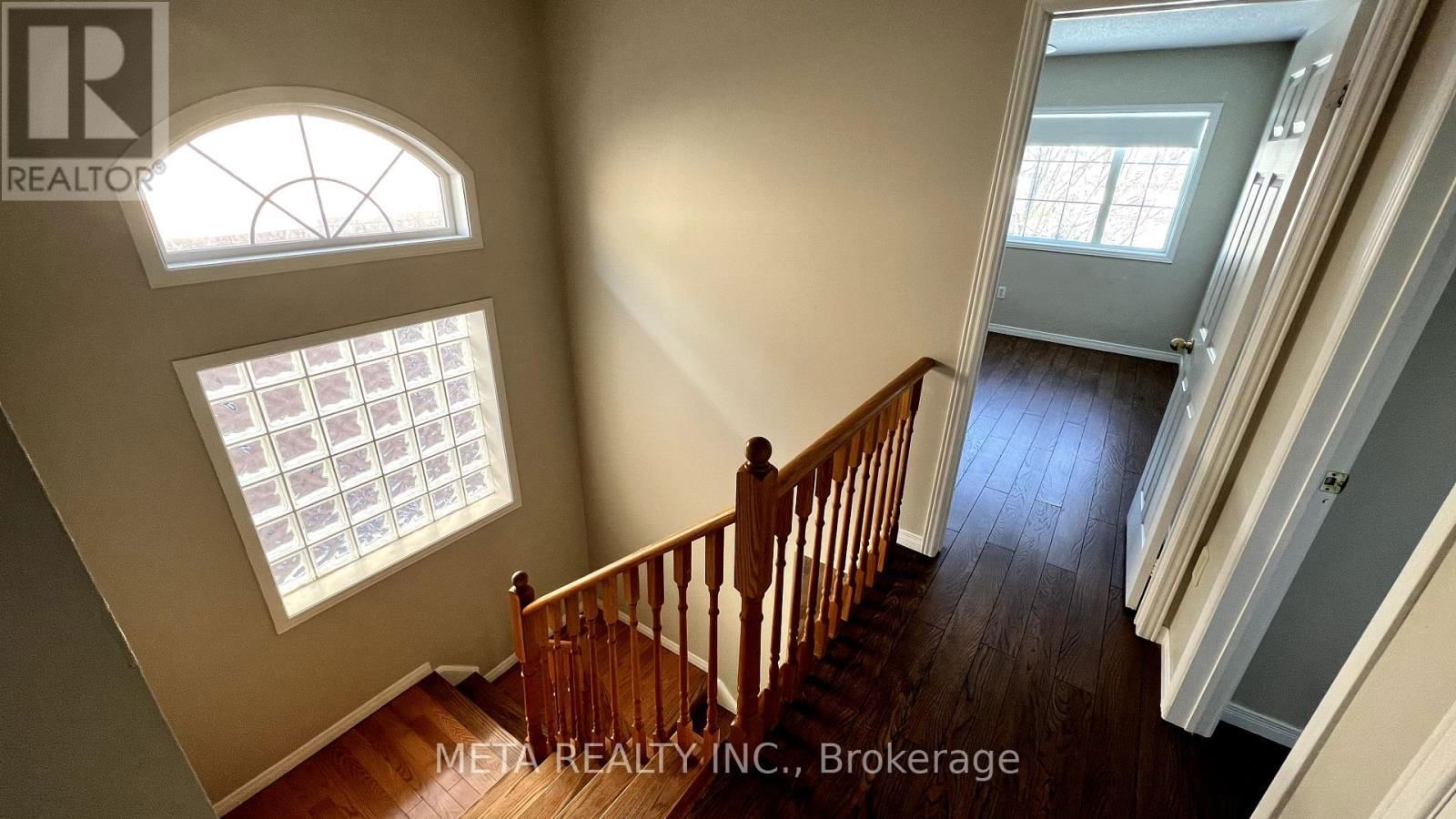 328 MARBLE PLACE Image 9