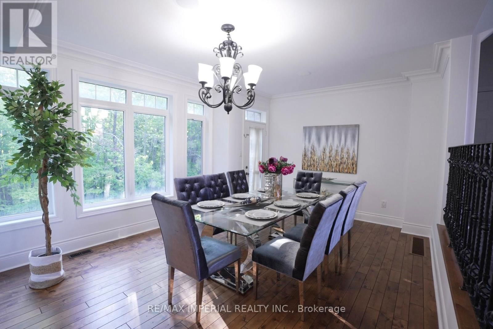 369 GILPIN DRIVE Image 12