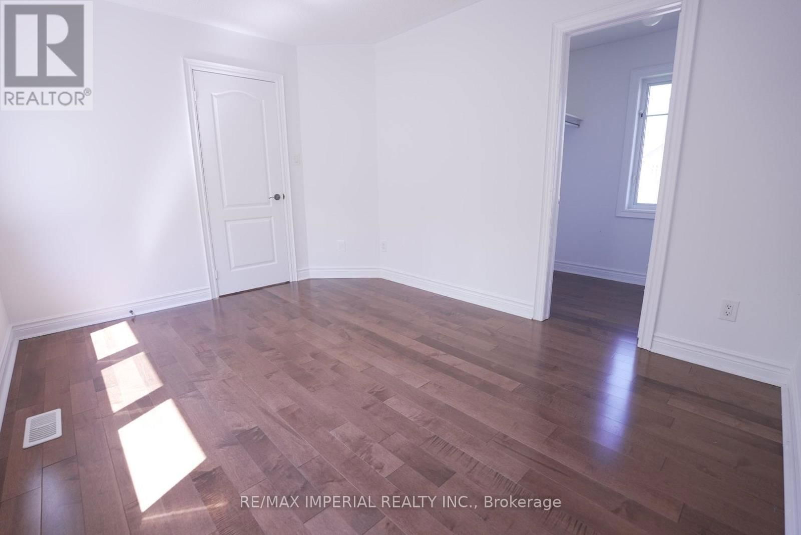 369 GILPIN DRIVE Image 19