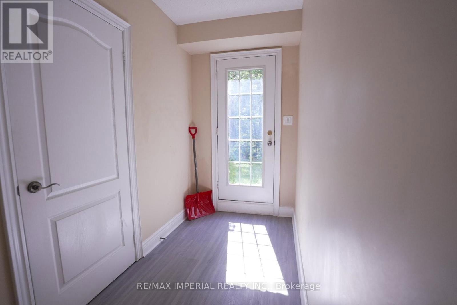 369 GILPIN DRIVE Image 34