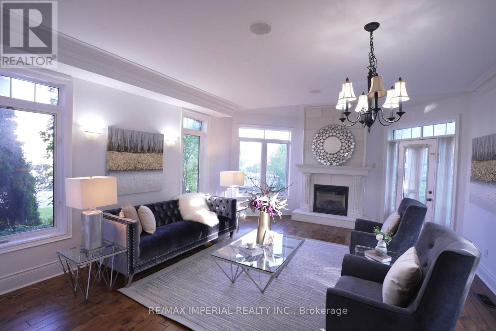 369 GILPIN DRIVE Image 8