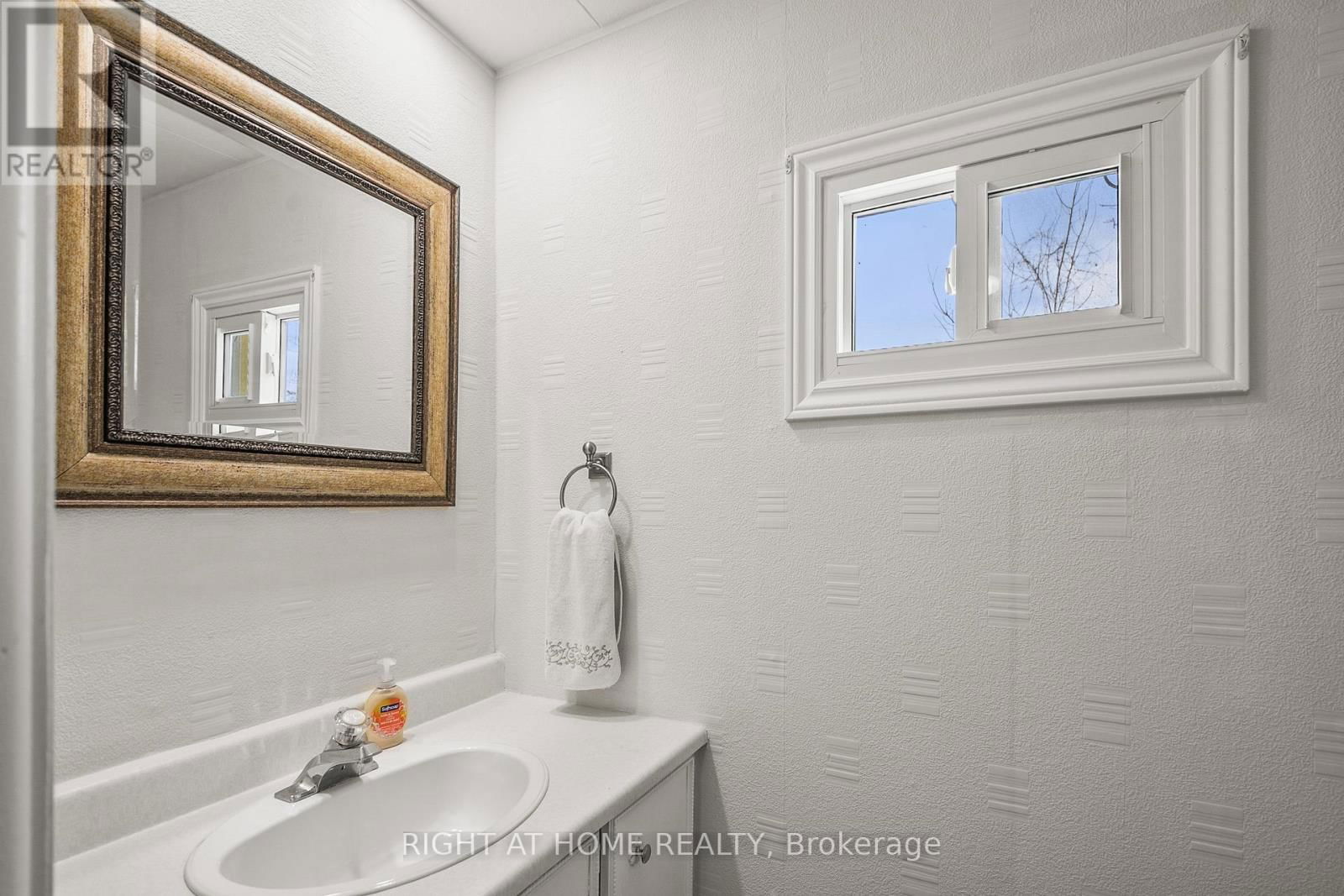 56 FLORA DRIVE Image 19