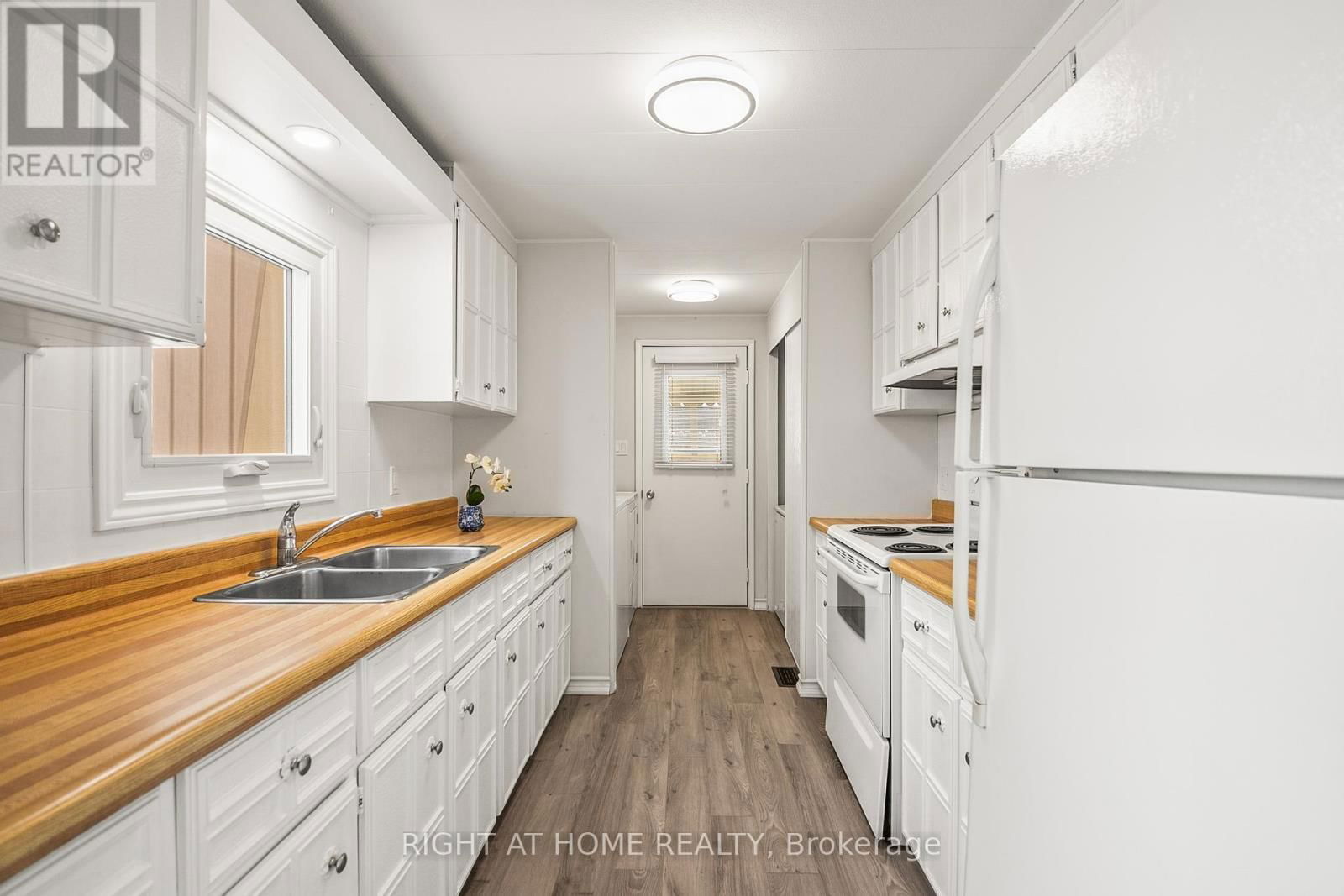 56 FLORA DRIVE Image 8