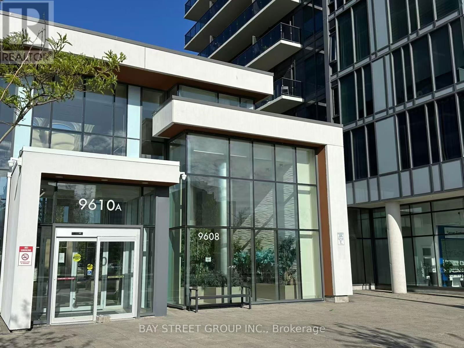 903 - 9608 YONGE STREET Image 2