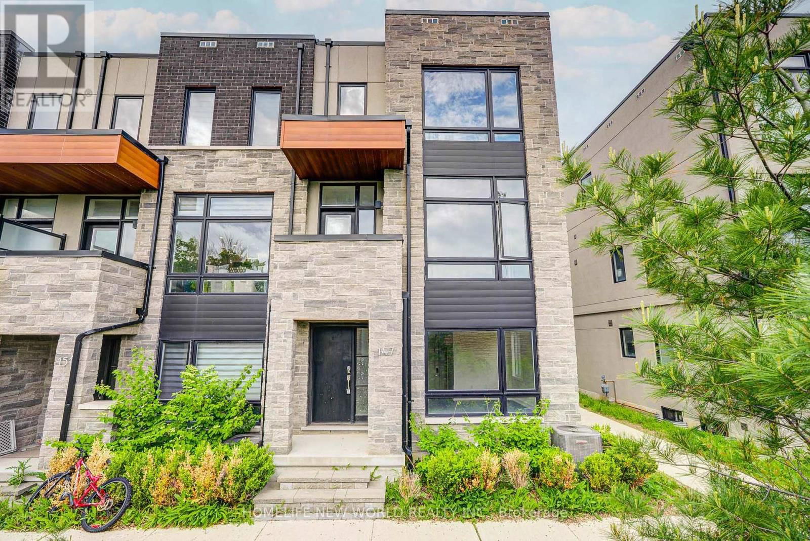 Primary Property View