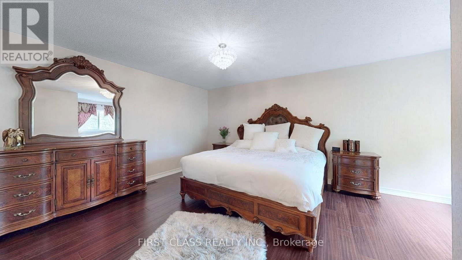35 VALEMOUNT WAY SOUTH Image 27