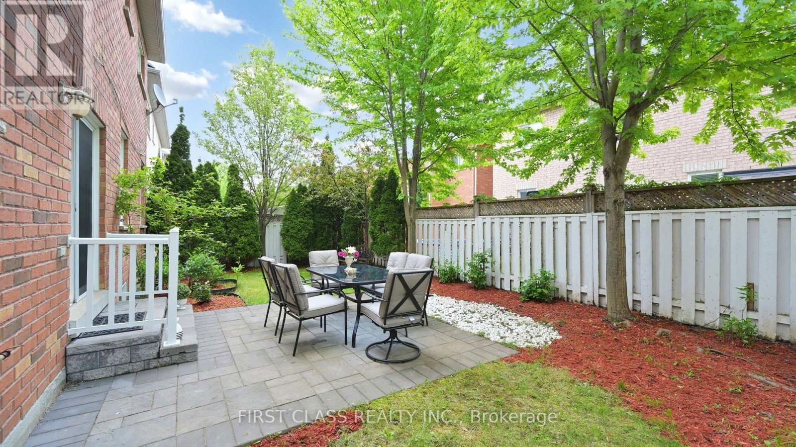 35 VALEMOUNT WAY SOUTH Image 42