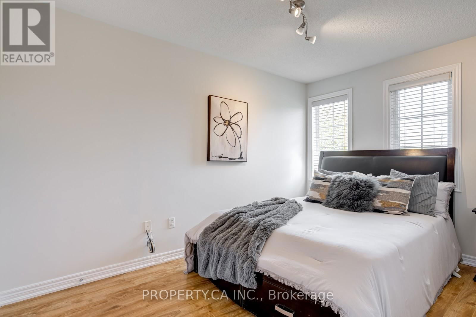137 PRESTON HILL CRESCENT Image 25