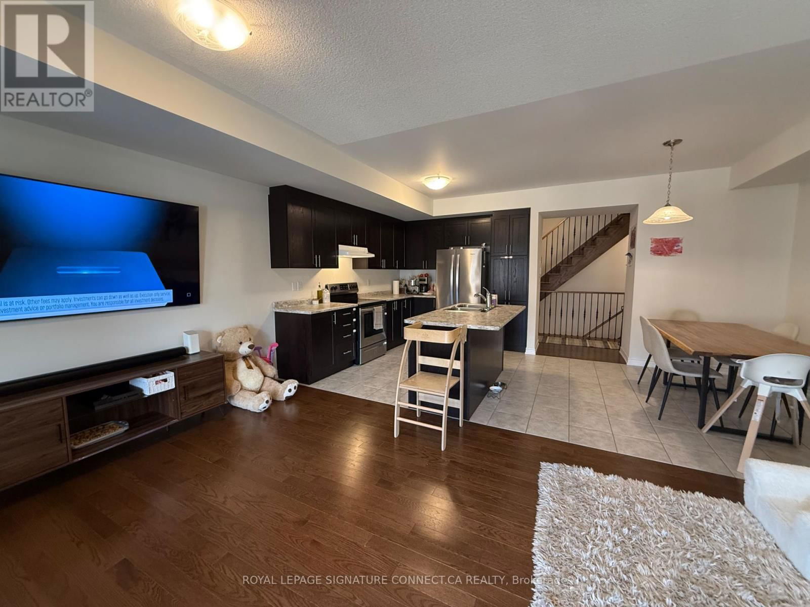 A - 27 LUZON AVENUE Image 4
