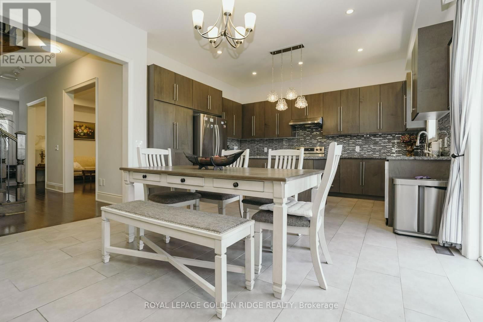 20 CRANE STREET Image 10