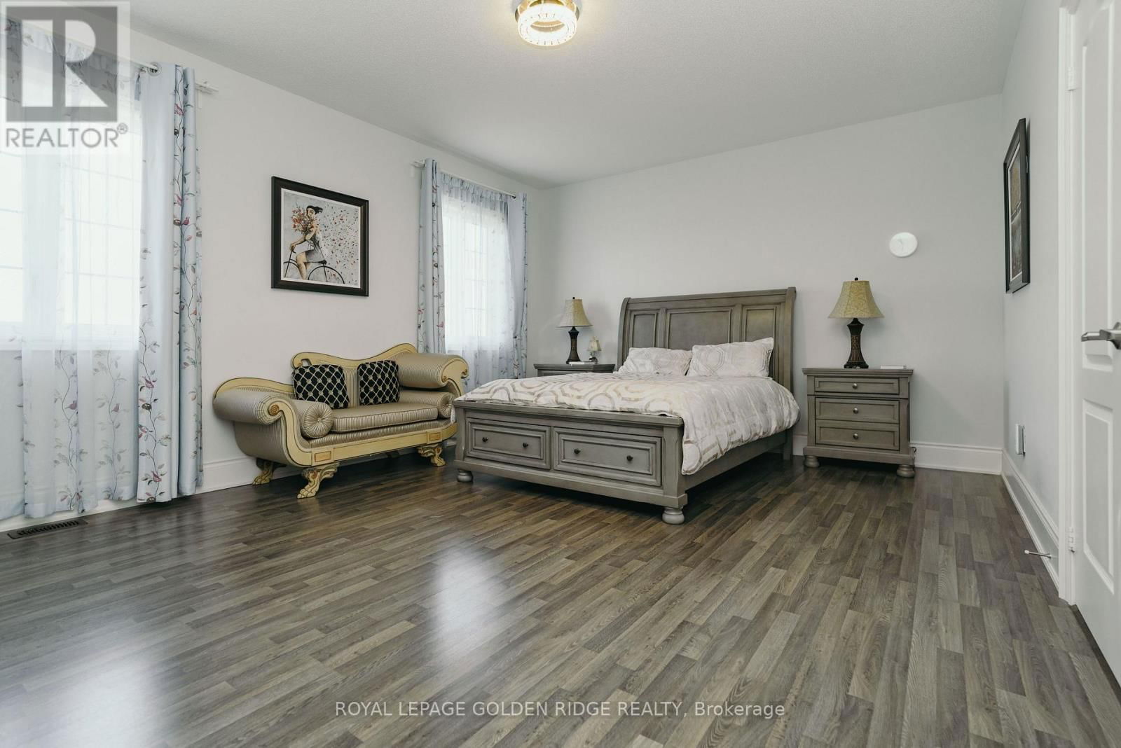 20 CRANE STREET Image 14