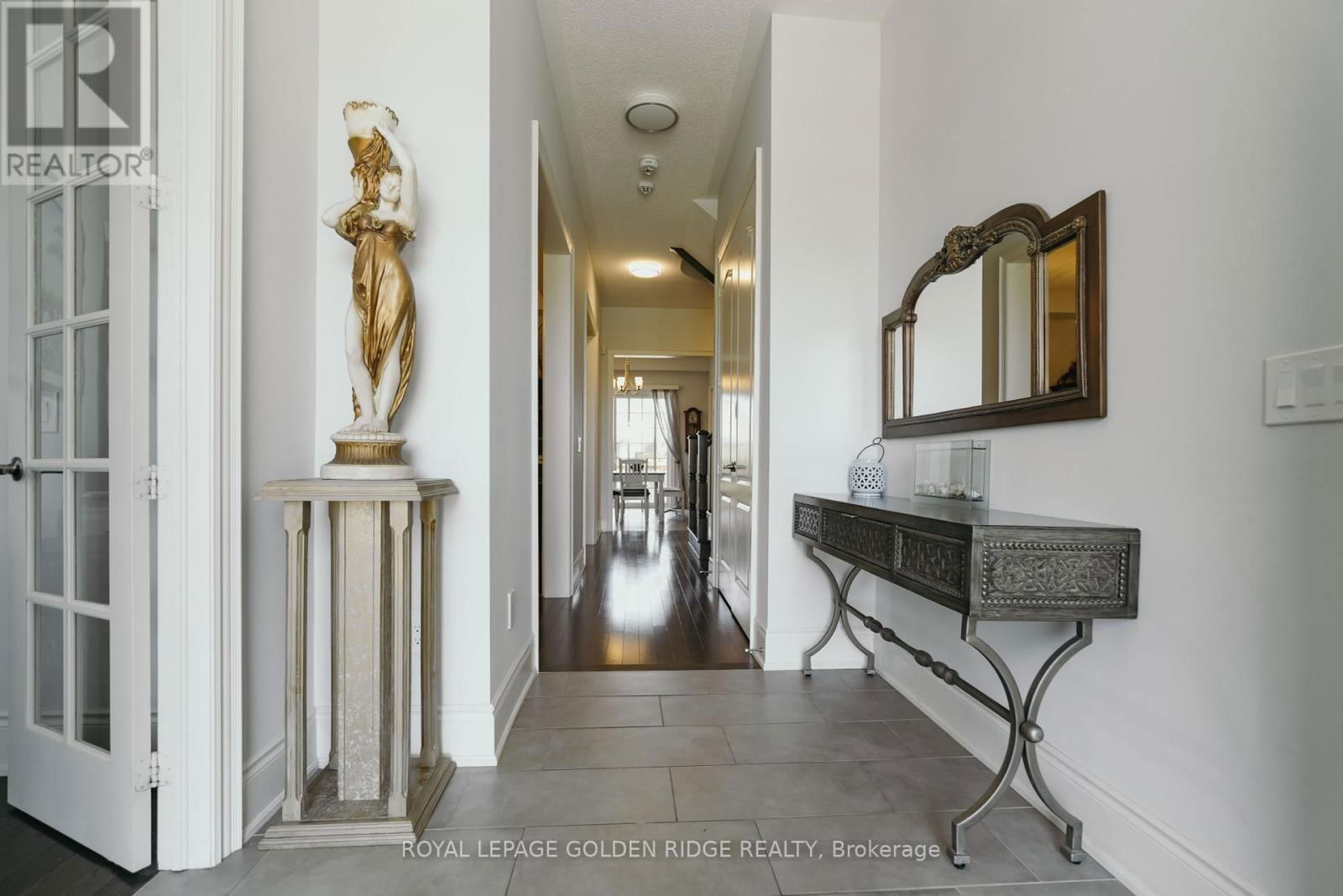 20 CRANE STREET Image 2