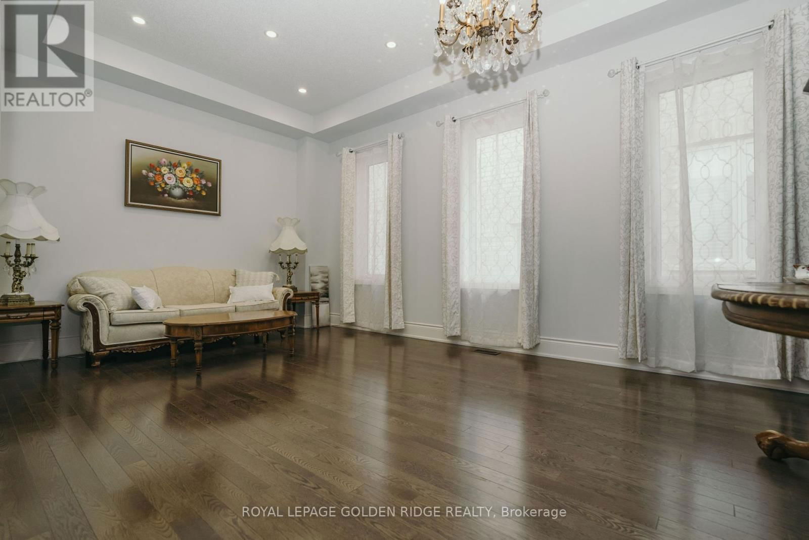 20 CRANE STREET Image 4