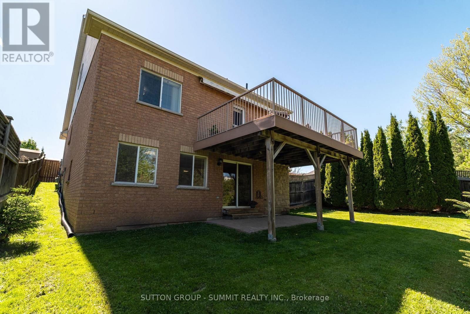 55 MEADOWS END CRESCENT Image 40