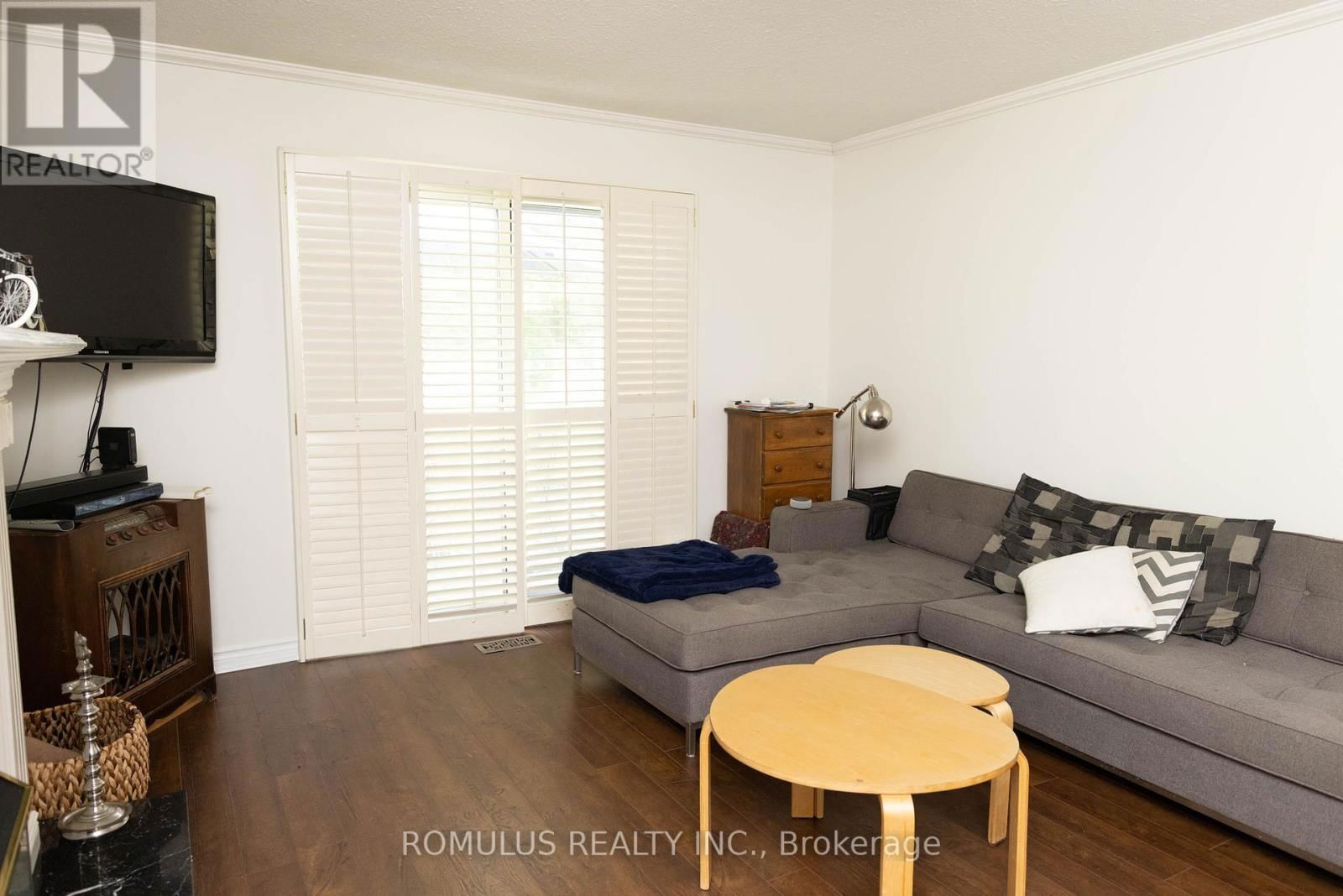 75 OAK LEA CIRCLE Image 13