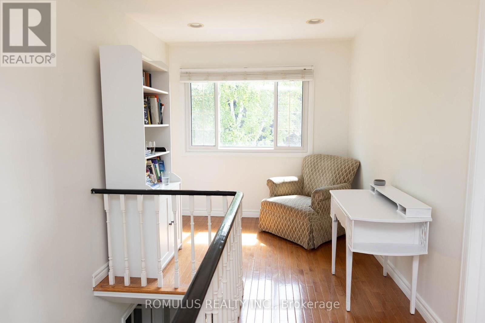 75 OAK LEA CIRCLE Image 17