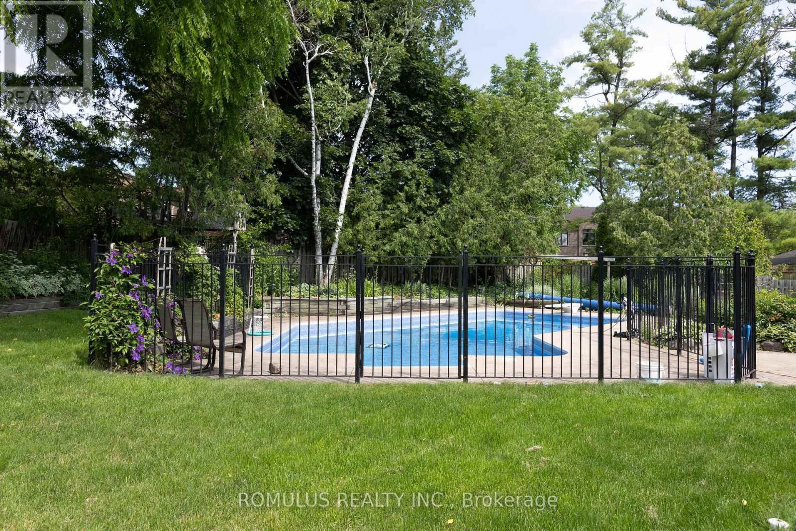 75 OAK LEA CIRCLE Image 37