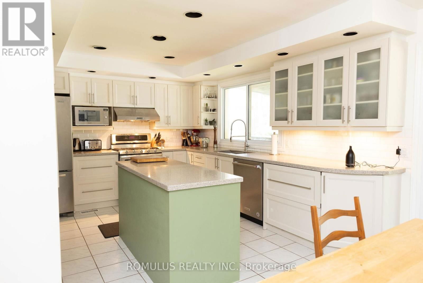 75 OAK LEA CIRCLE Image 6