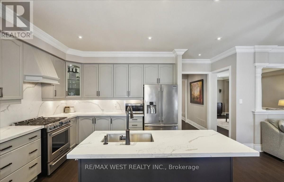 206 SHELBOURNE DRIVE Image 2
