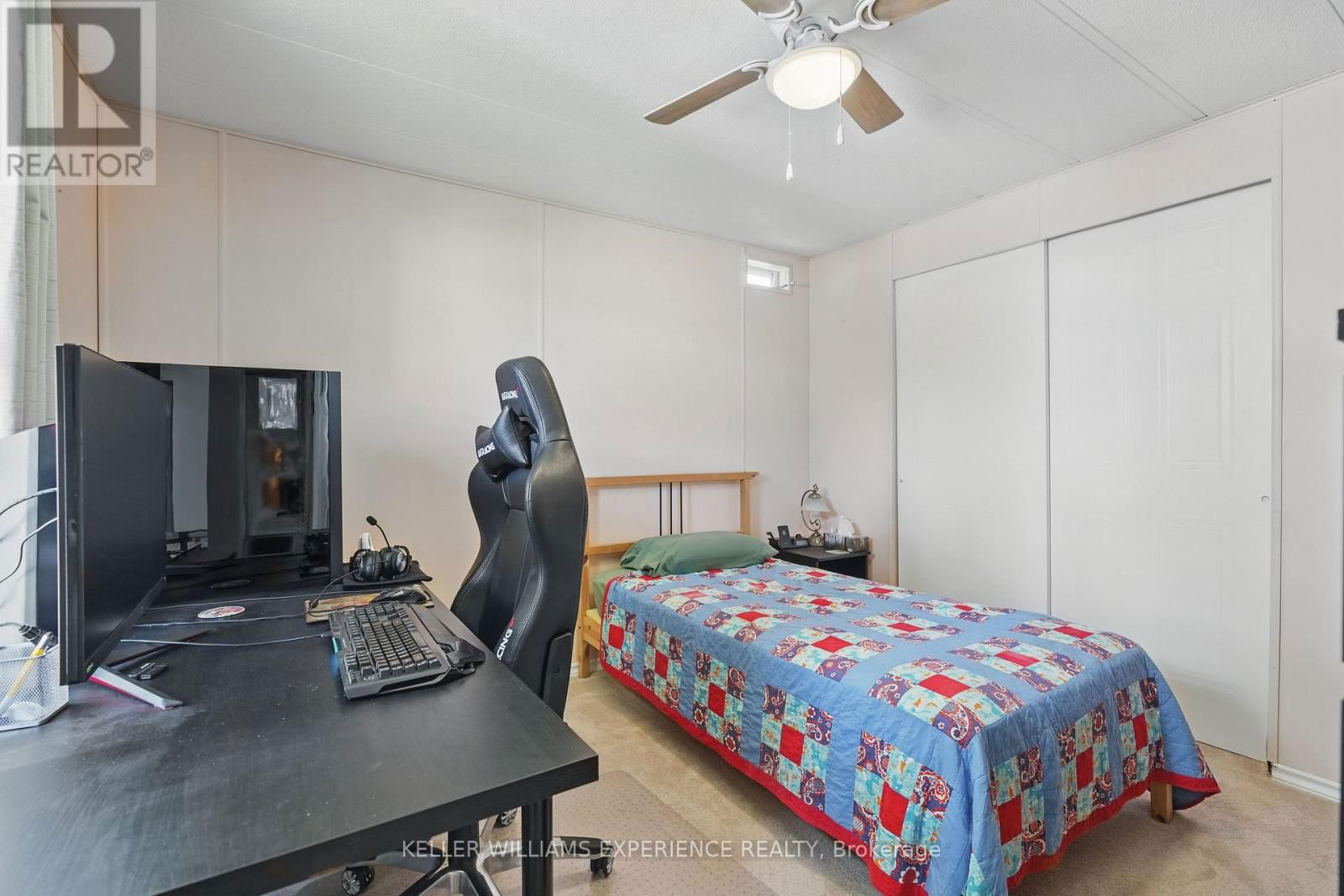 7 SHAMROCK CRESCENT Image 11