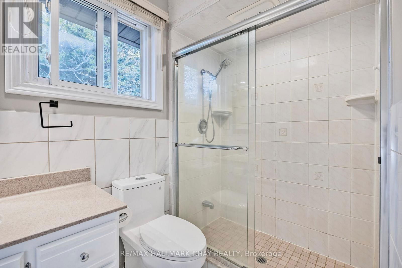 278 DURHAM COURT Image 22