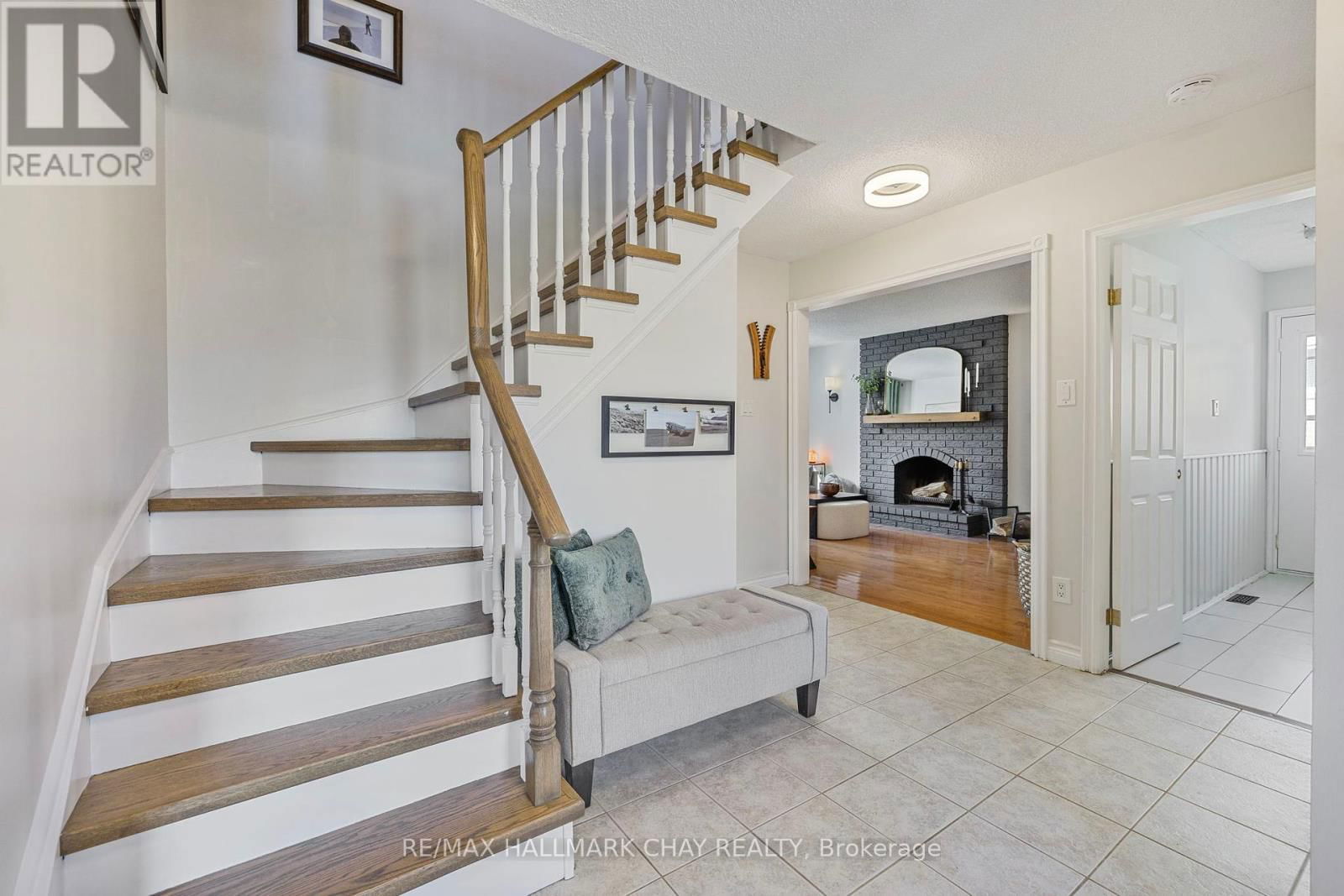 278 DURHAM COURT Image 7