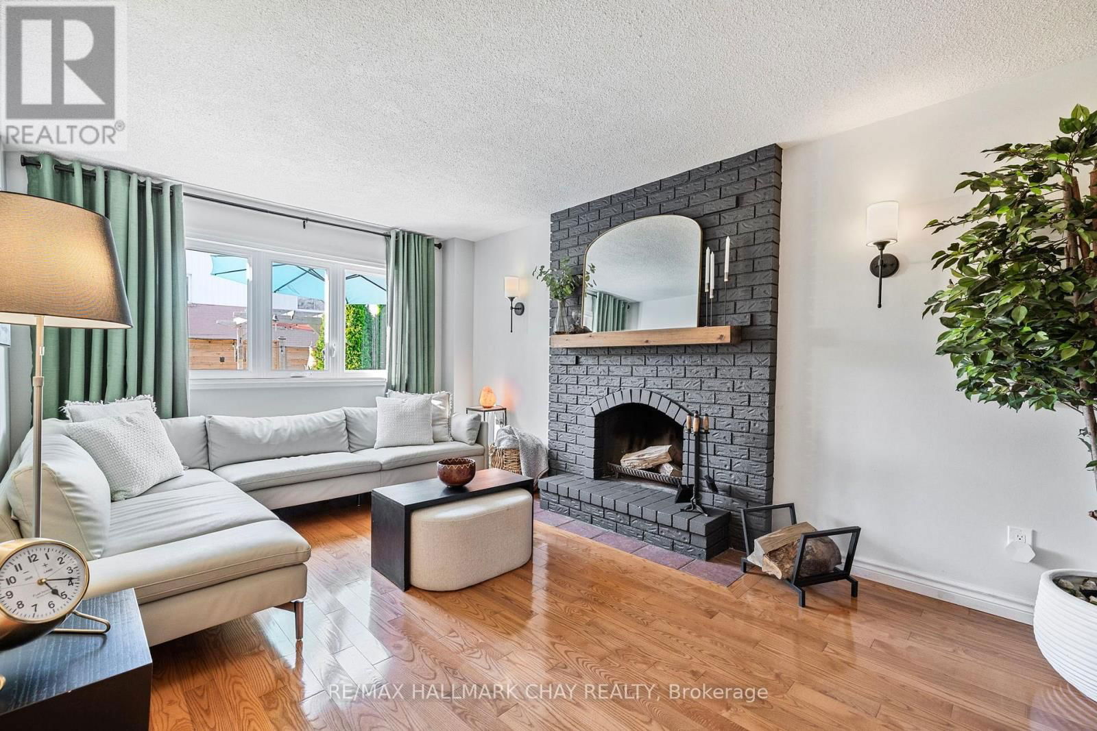 278 DURHAM COURT Image 8