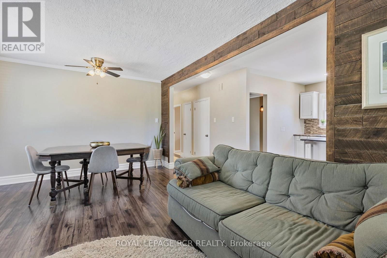 99 THORNTON AVENUE Image 14