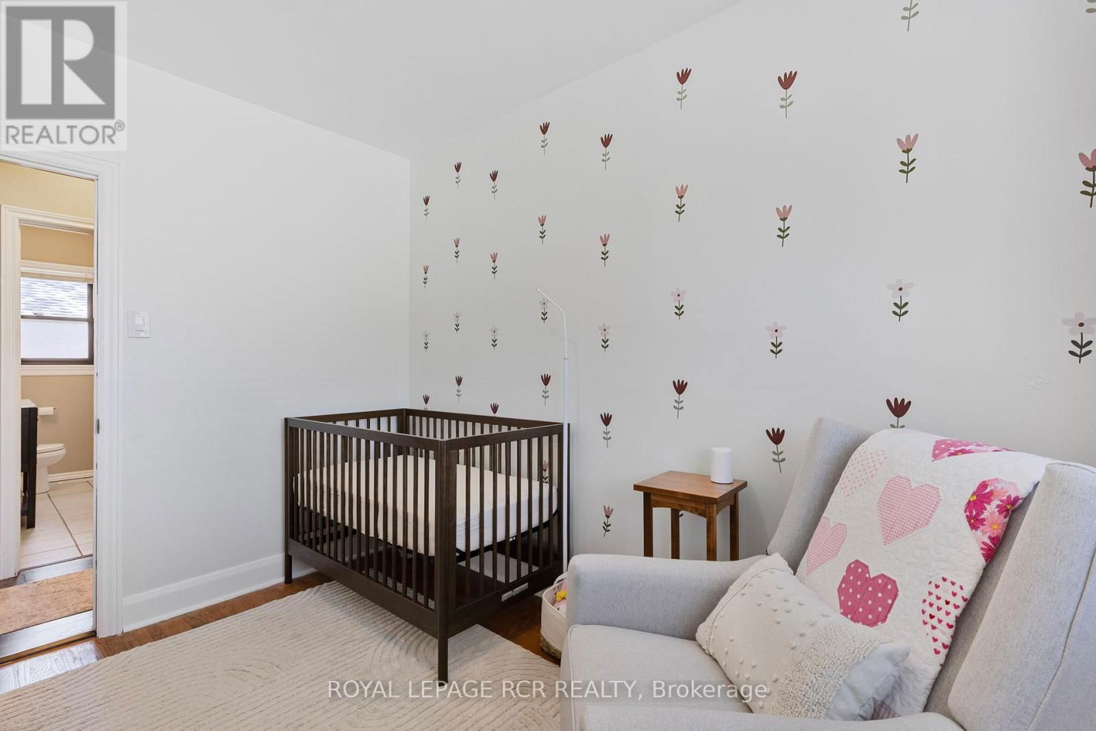 99 THORNTON AVENUE Image 18