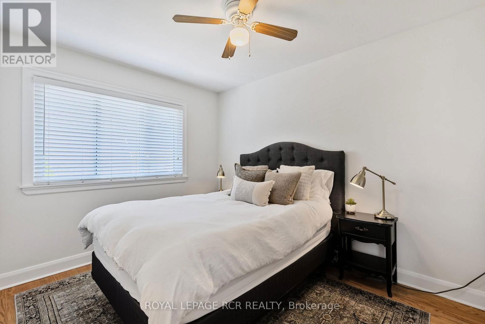 99 THORNTON AVENUE Image 22