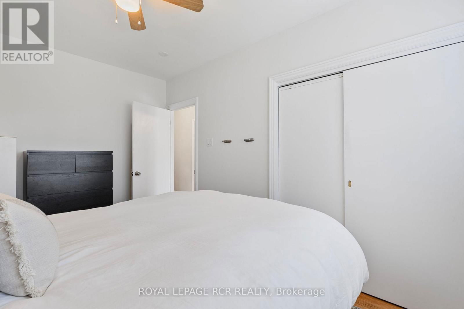 99 THORNTON AVENUE Image 25