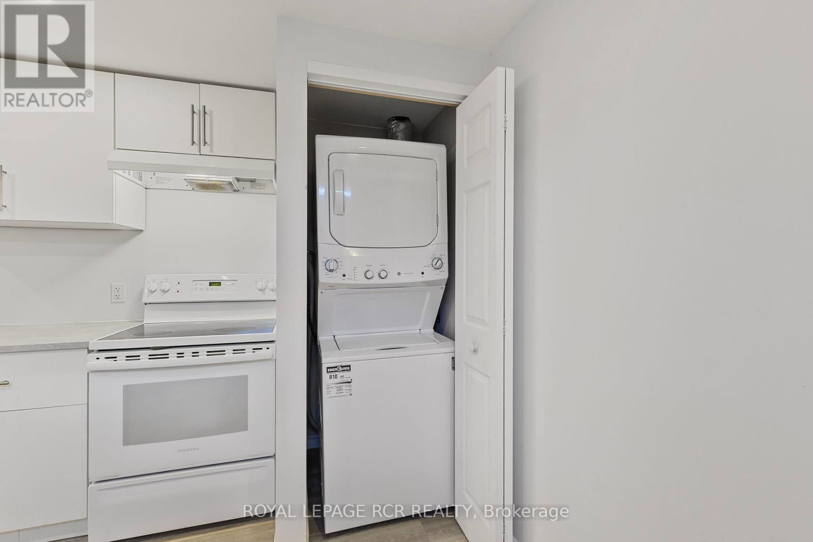 99 THORNTON AVENUE Image 33
