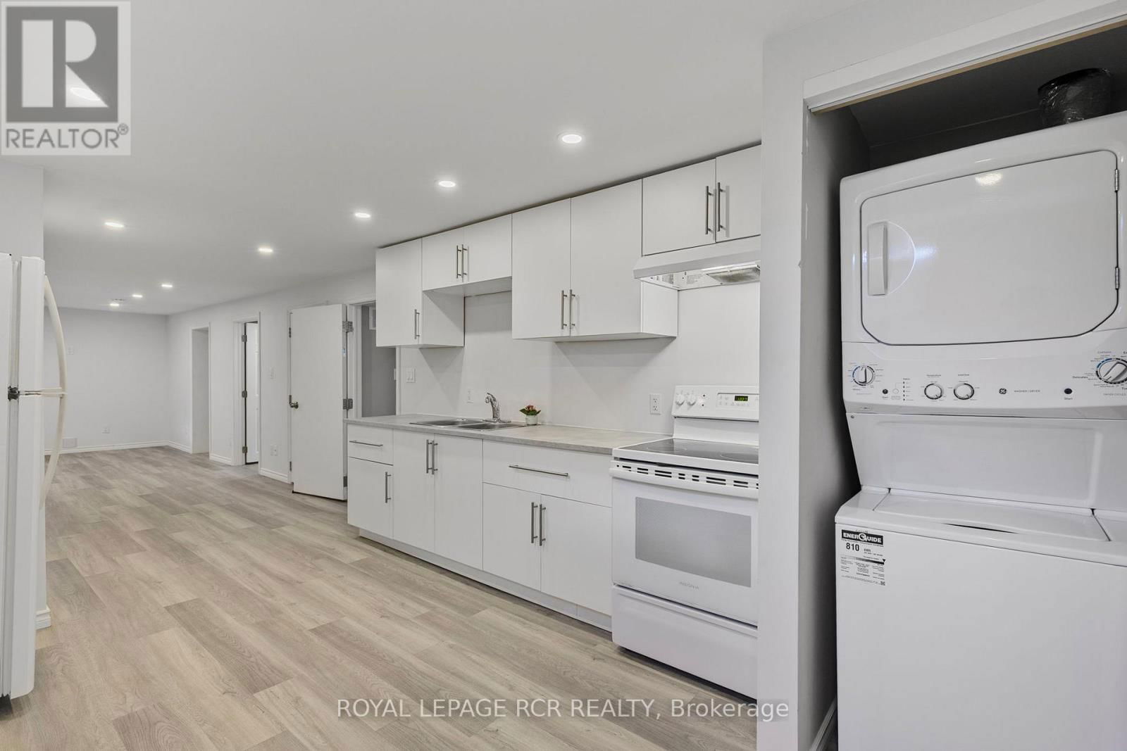 99 THORNTON AVENUE Image 34