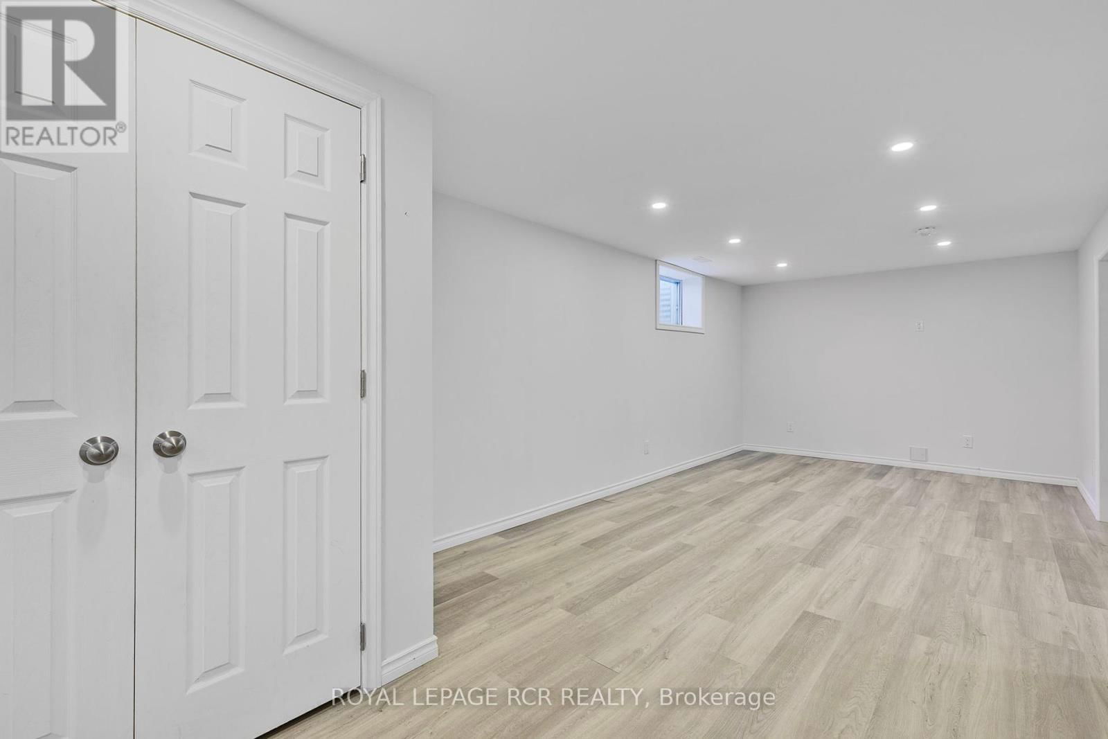 99 THORNTON AVENUE Image 36