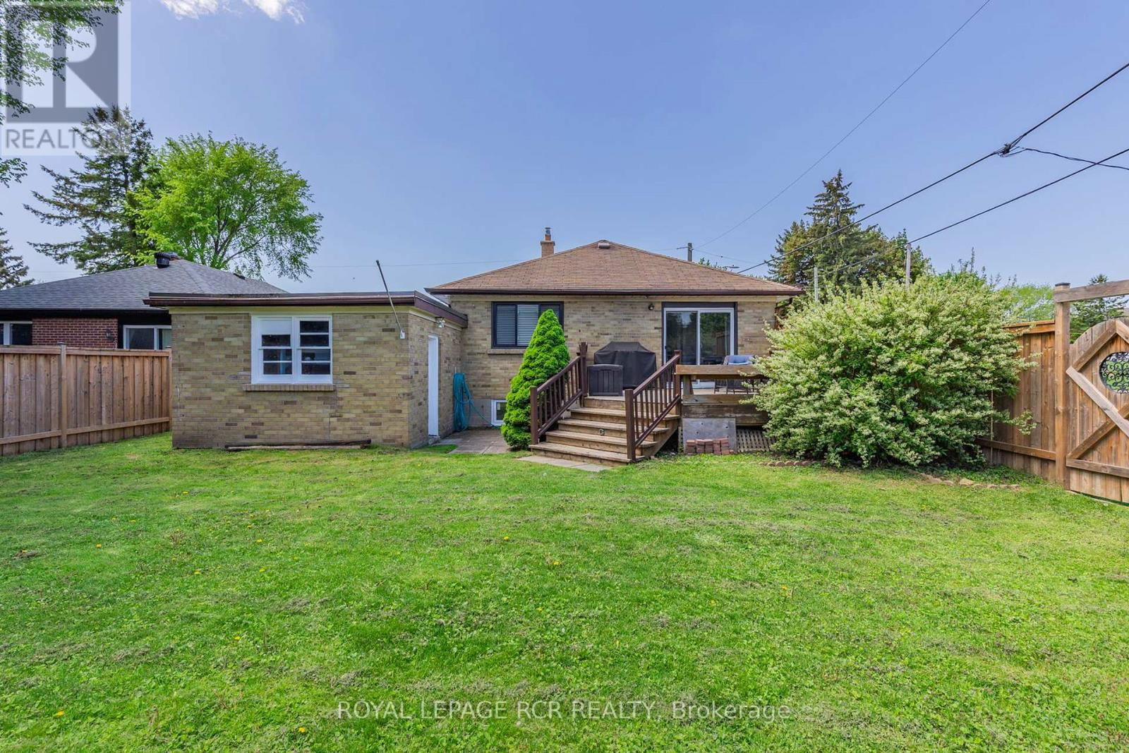 99 THORNTON AVENUE Image 45
