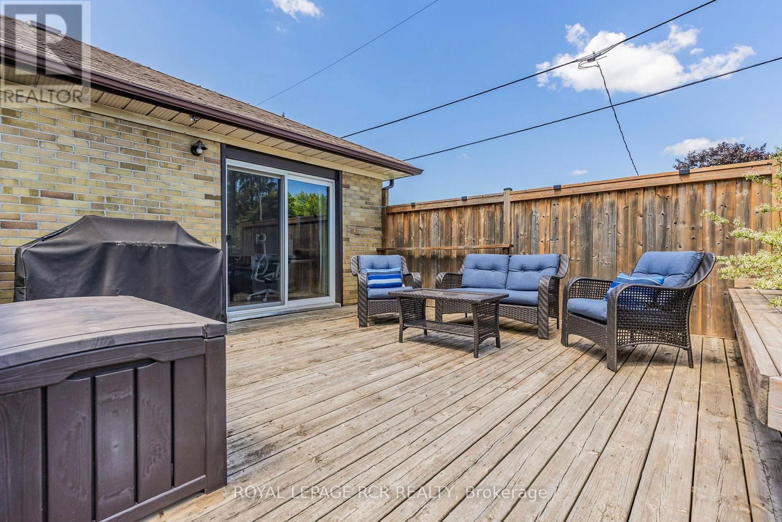 99 THORNTON AVENUE Image 47