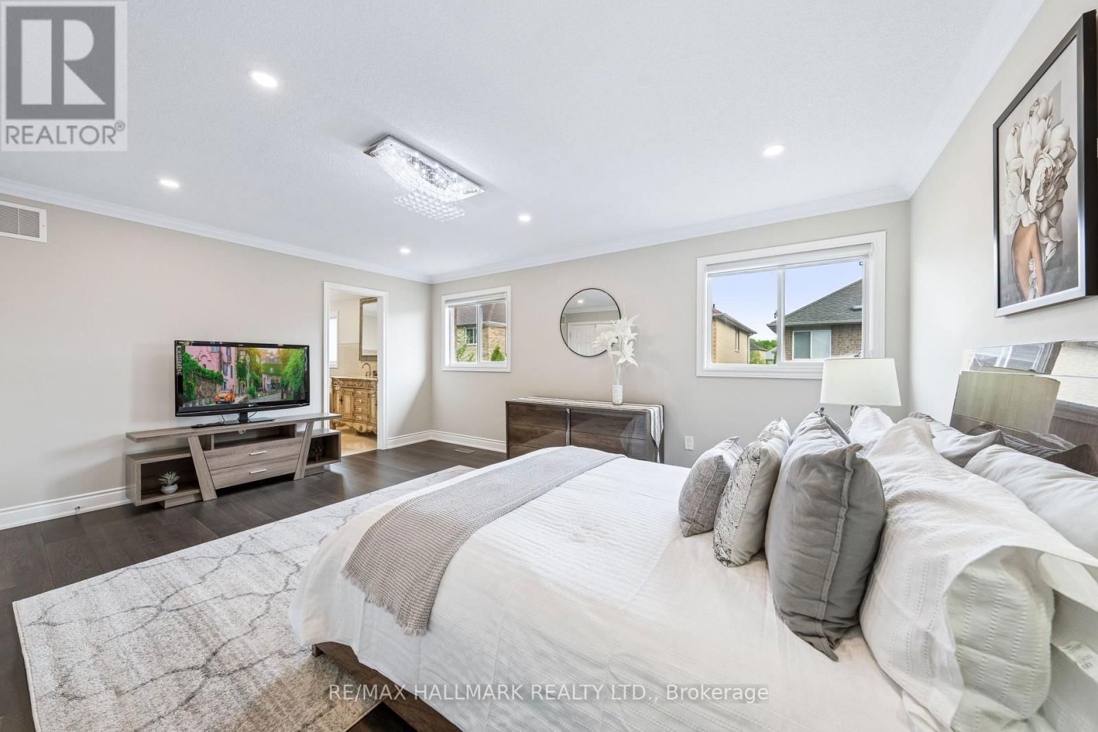 61 VANGUARD ROAD Image 28