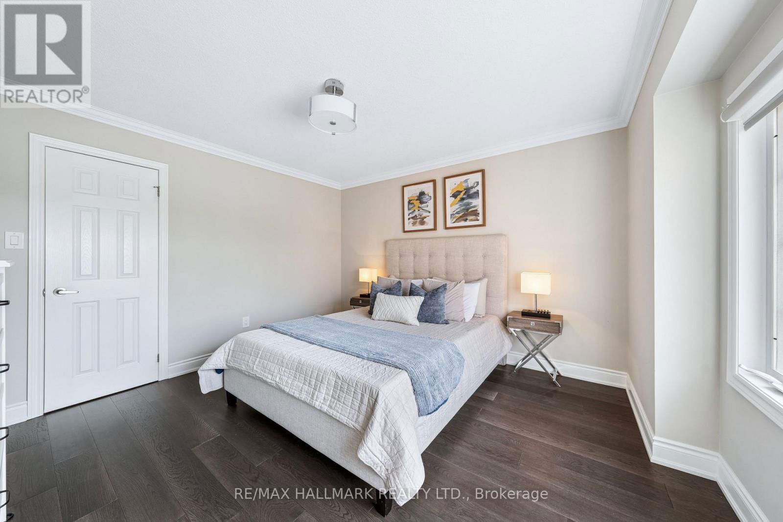 61 VANGUARD ROAD Image 35