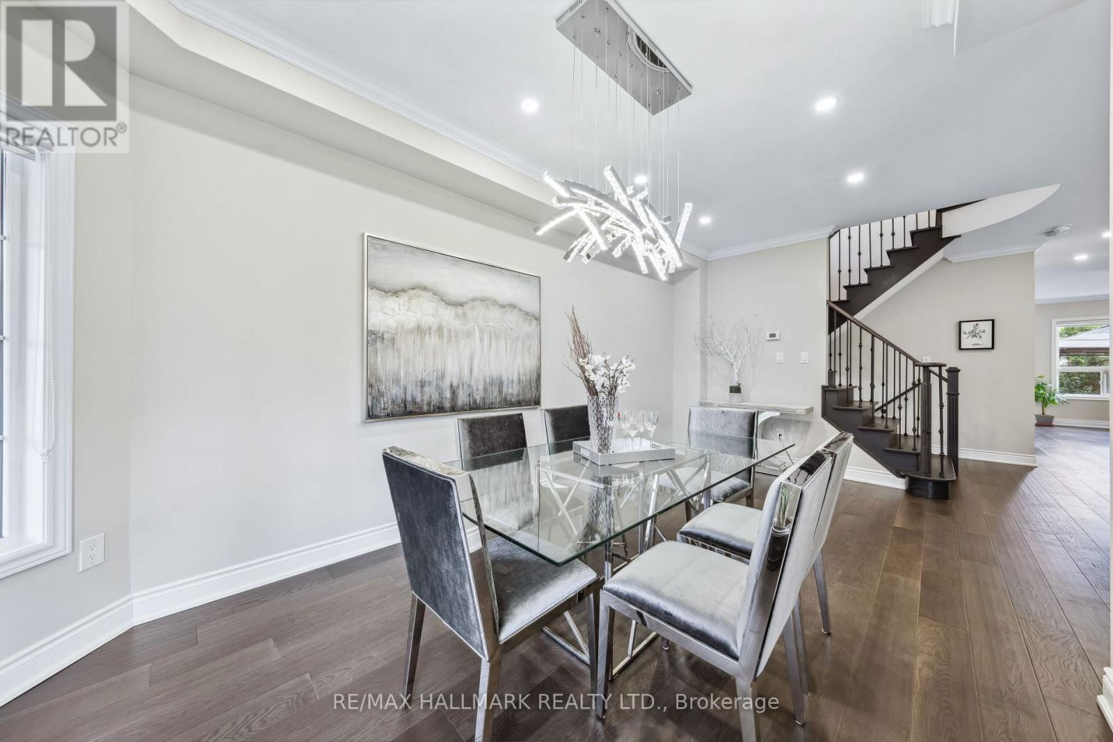 61 VANGUARD ROAD Image 6