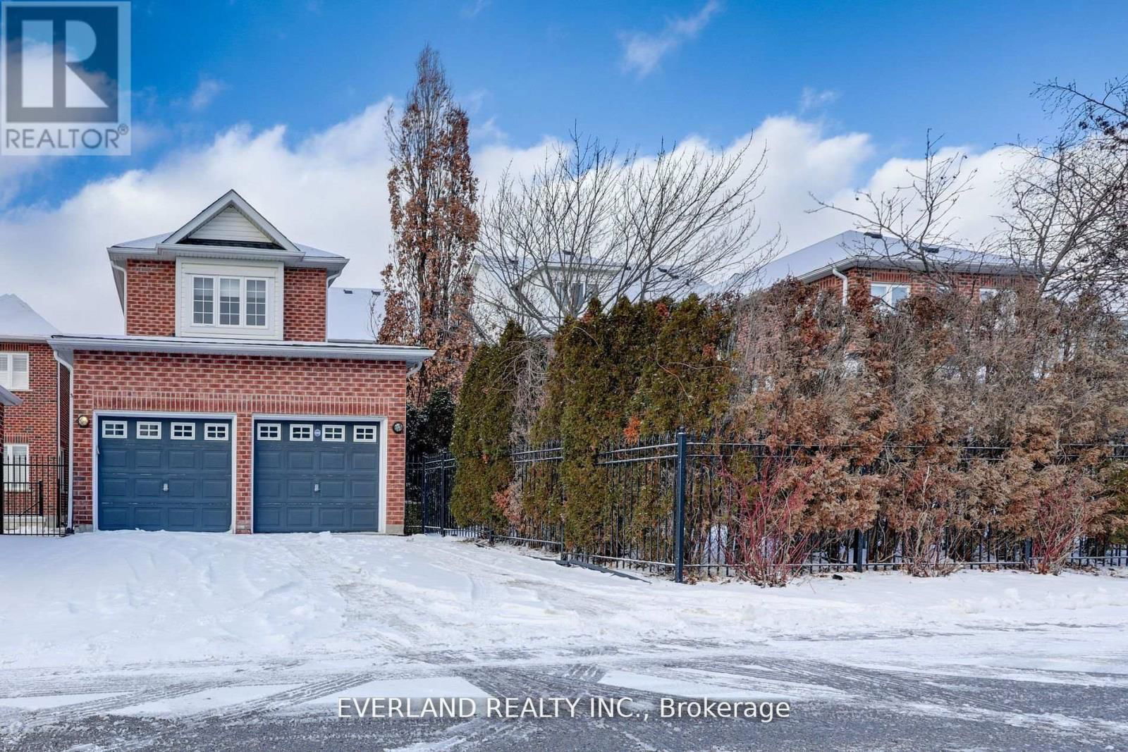 9 WOODGROVE TRAIL SOUTH Image 30