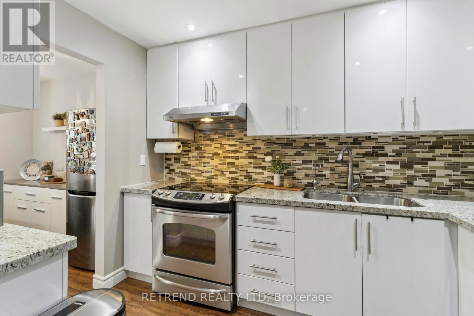8 NILES WAY Image 19