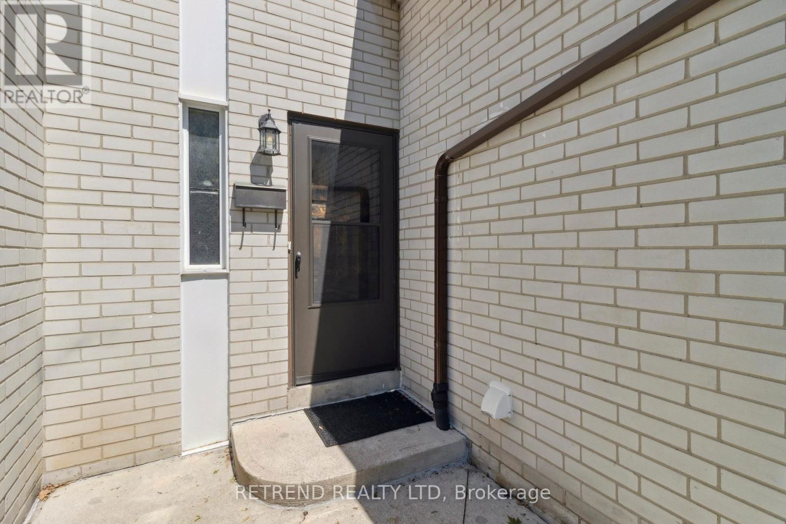 8 NILES WAY Image 3